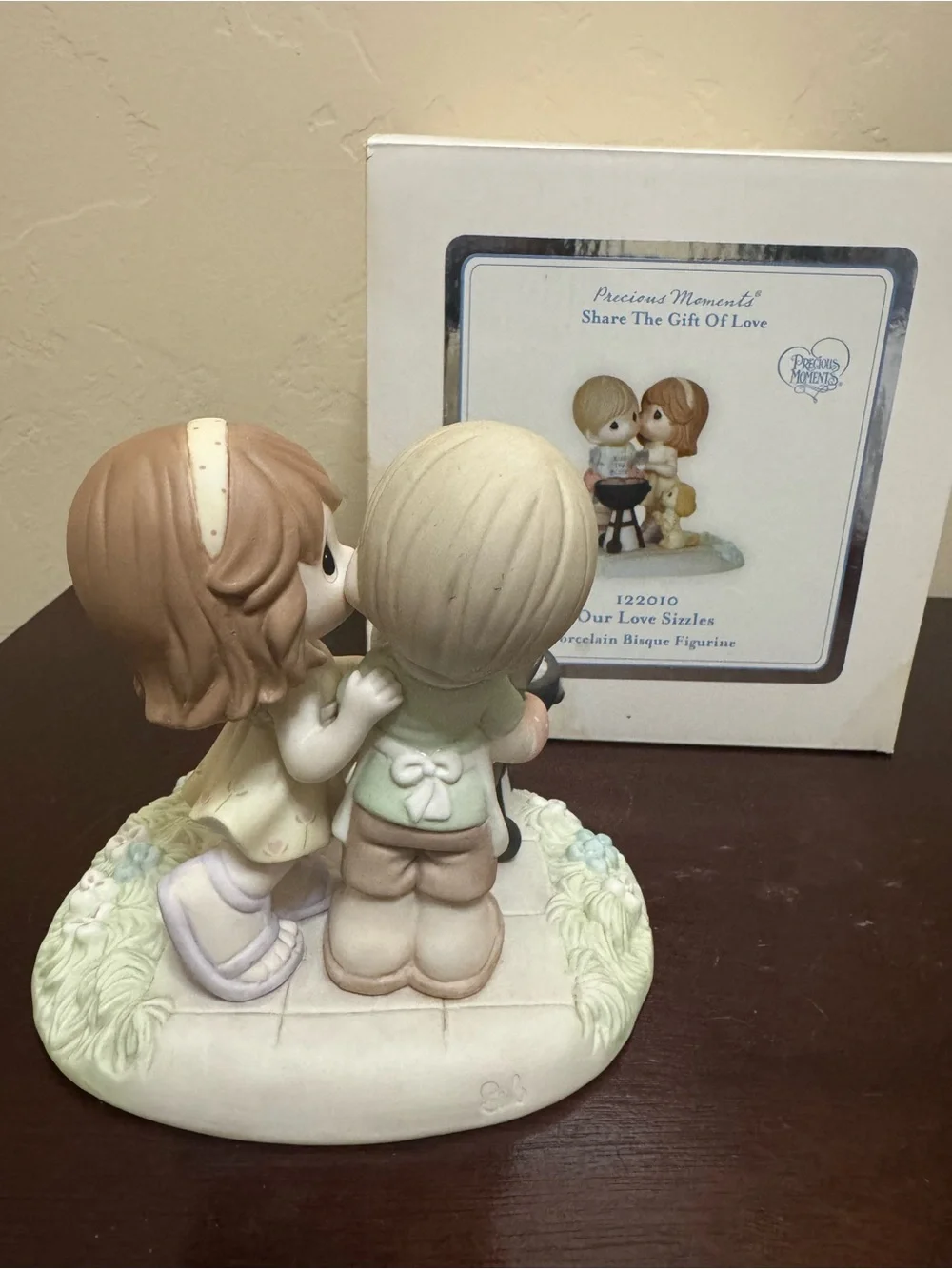 Precious Moments Cream and Pastel Couple BBQ Figurine with Dogs